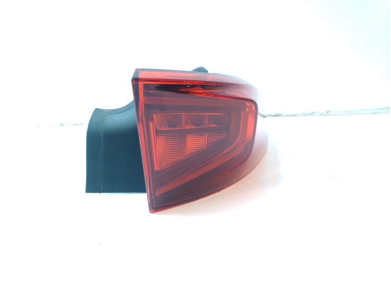 Recambio de piloto trasero derecho para cupra formentor tsi cupra referencia OEM IAM 5FF945208  