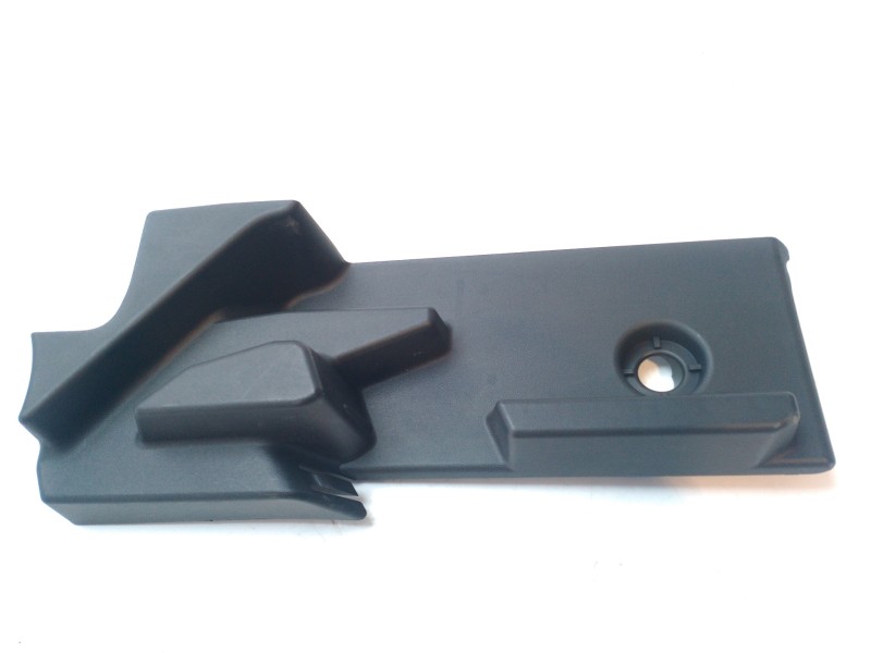 Recambio de moldura para cupra formentor tsi cupra referencia OEM IAM 5FA858859 5FA8588594PK 