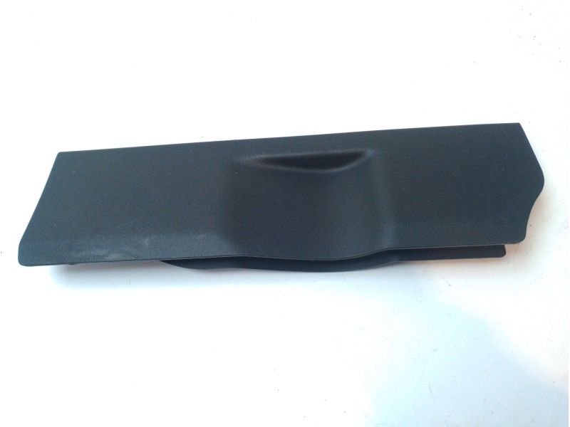 Recambio de moldura para cupra formentor tsi cupra referencia OEM IAM 5FF8689184PK  