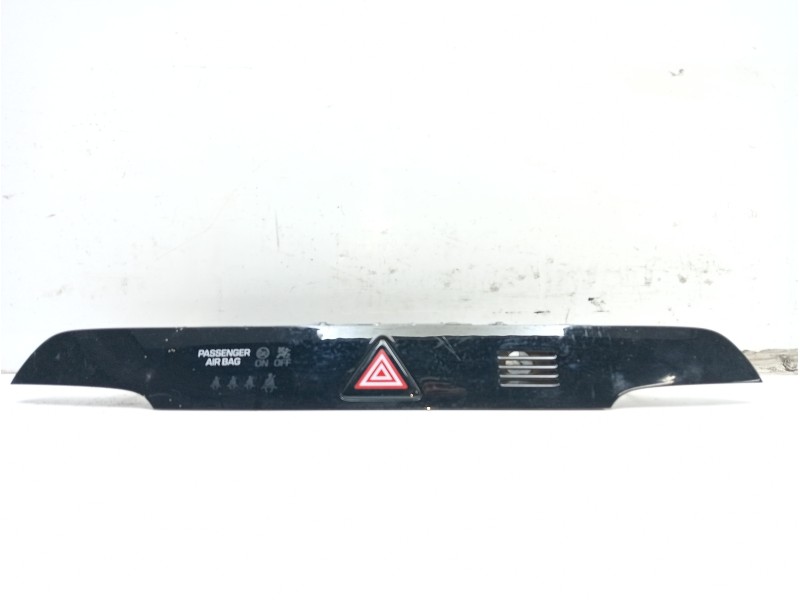 Recambio de moldura para hyundai tucson kosmo bluedrive 2wd referencia OEM IAM 93700D7100GU 93700D7100 