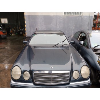 MERCEDES-BENZ CLASE E (W210)