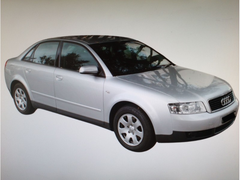 AUDI A4 BERLINA (8E)