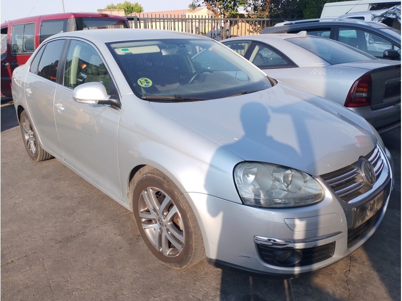 VOLKSWAGEN JETTA III (1K2)