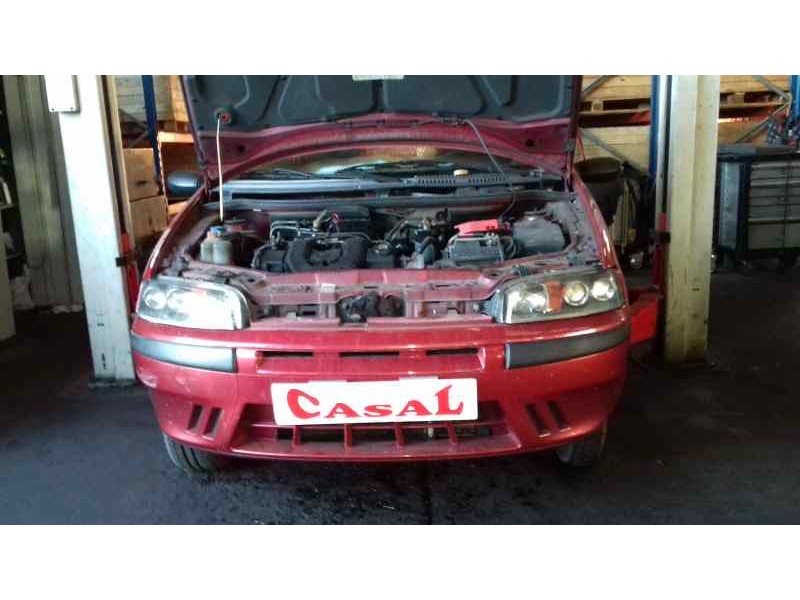 FIAT PUNTO BERLINA (188)