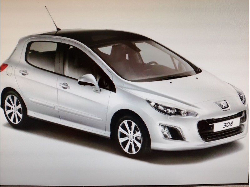 PEUGEOT 308