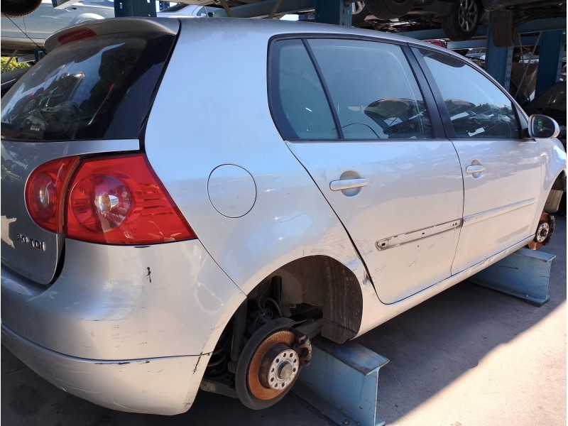 VOLKSWAGEN GOLF V BERLINA (1K1)