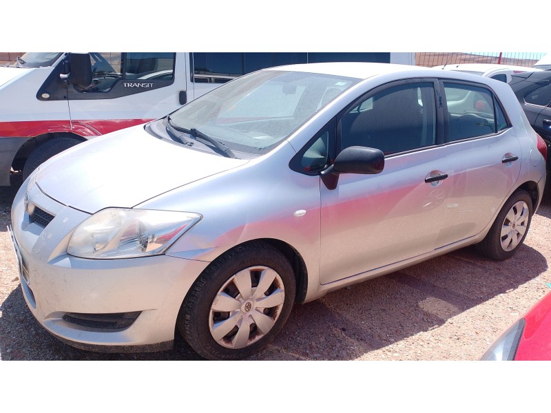 TOYOTA AURIS (_E15_)