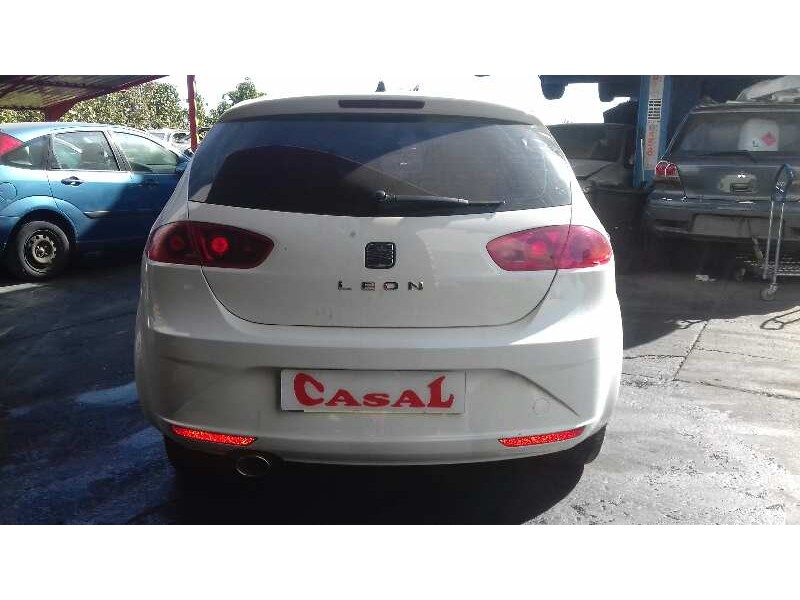 SEAT LEON (1P1)