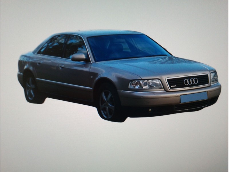 AUDI A8 (D2)