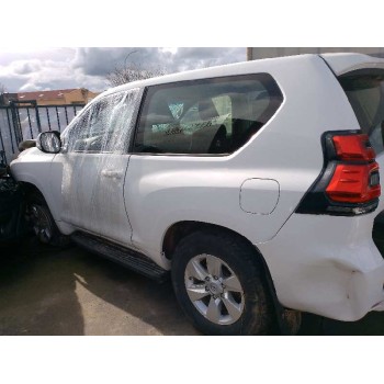TOYOTA LAND CRUISER (J15)
