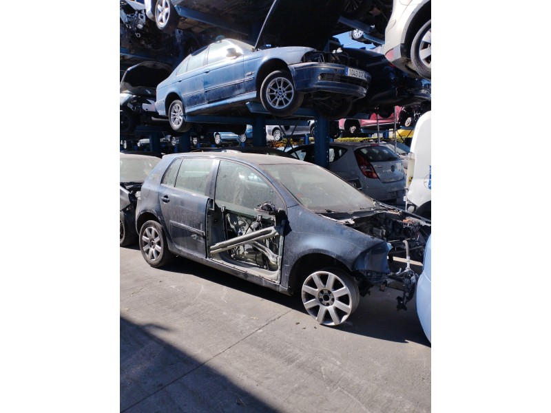 VOLKSWAGEN GOLF V BERLINA (1K1)
