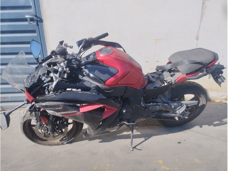 KAWASAKI NINJA 650