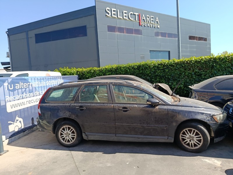 VOLVO V50 (545)