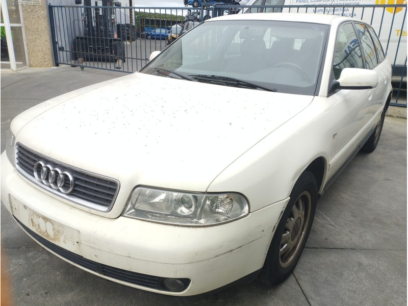 AUDI A4 BERLINA (B5)