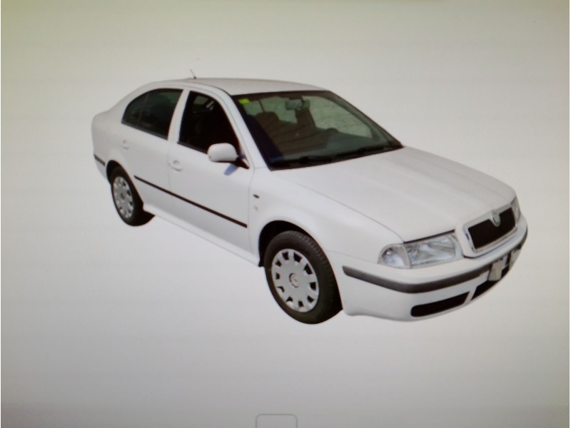 SKODA OCTAVIA BERLINA (1U2)