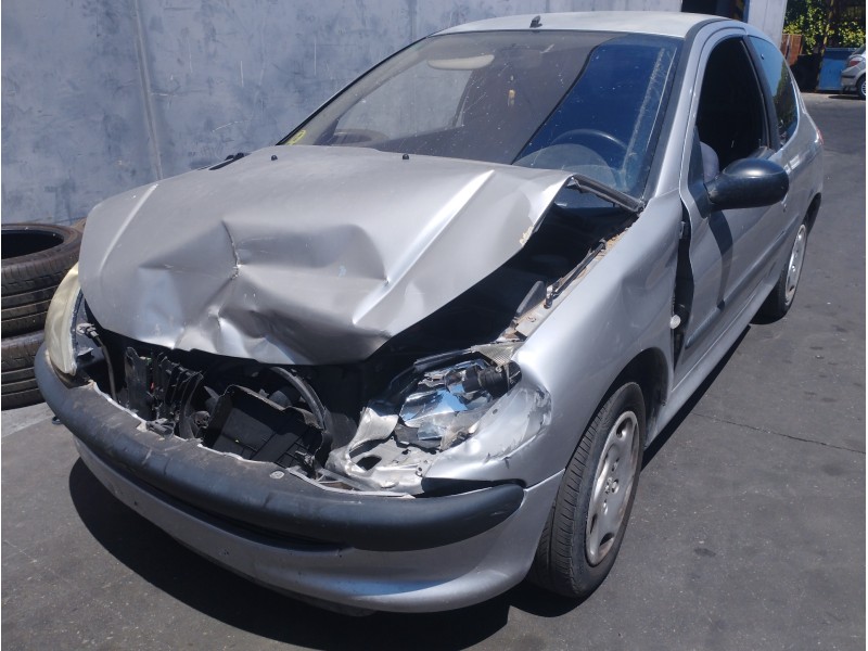 PEUGEOT 206 BERLINA