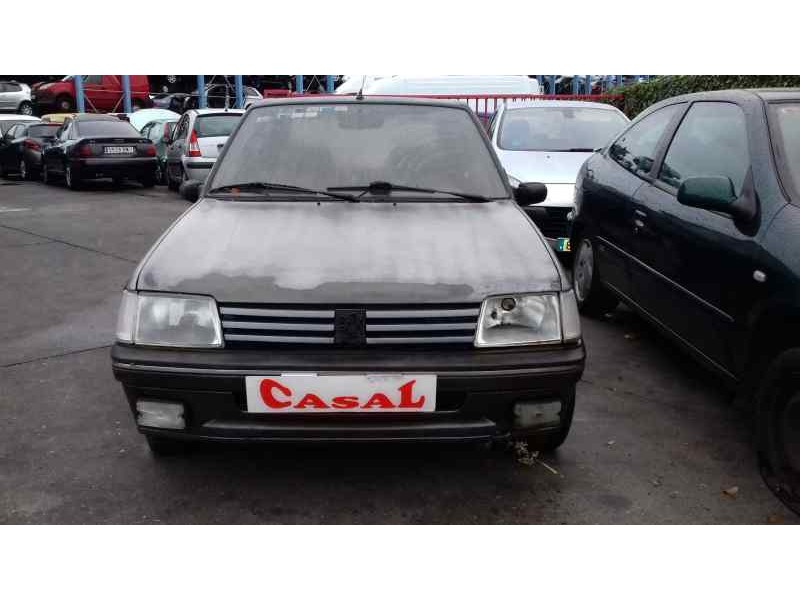 PEUGEOT 205 BERLINA