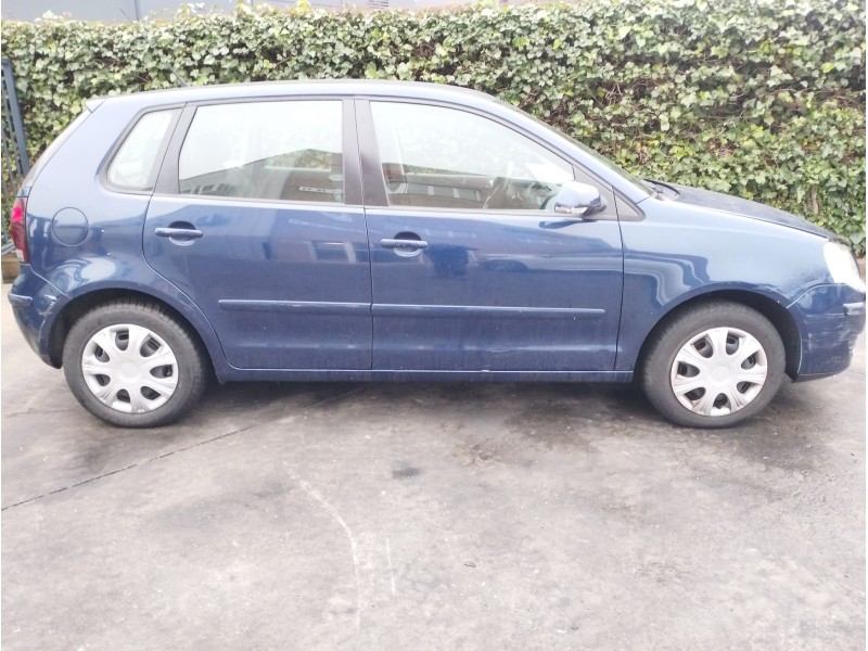 VOLKSWAGEN POLO (9N3)