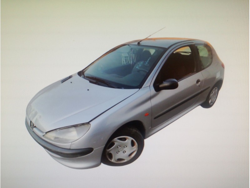 PEUGEOT 206 BERLINA