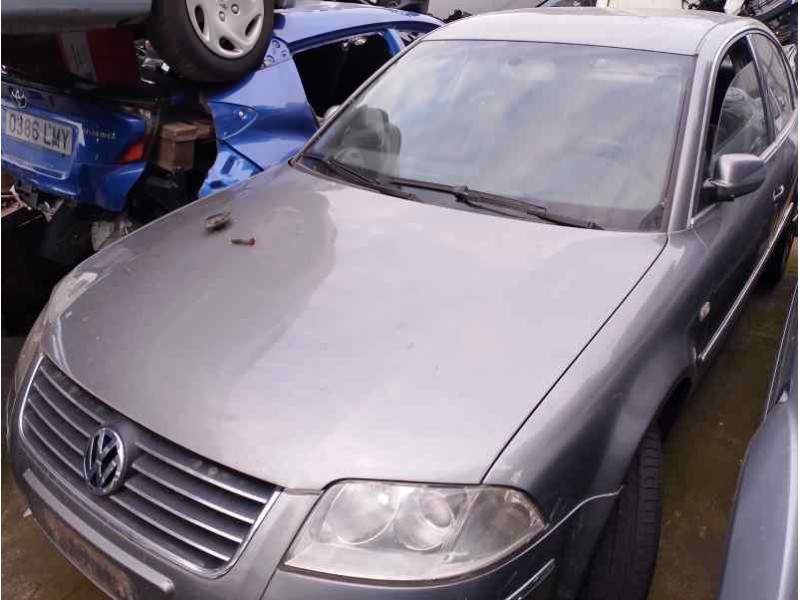 VOLKSWAGEN PASSAT BERLINA (3B3)