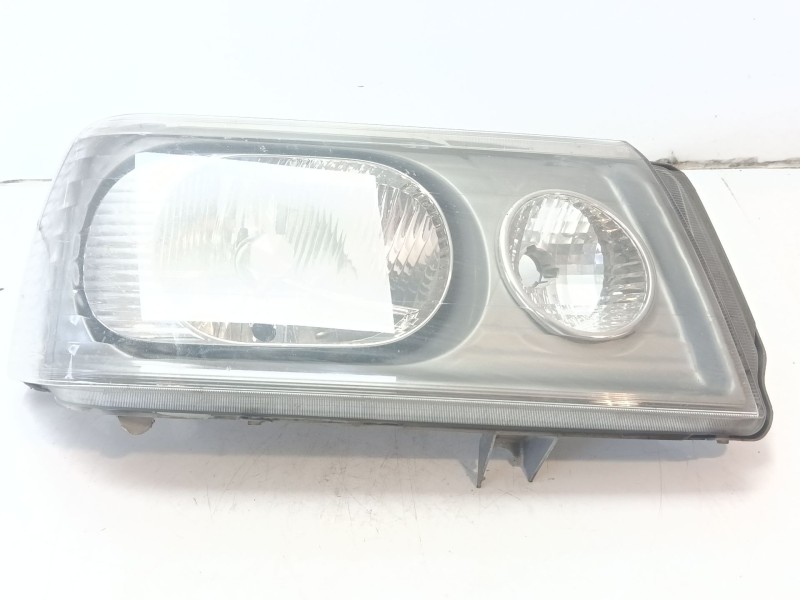 Recambio de faro derecho para peugeot expert (224_) 2.0 hdi referencia OEM IAM 6206E8  89009576