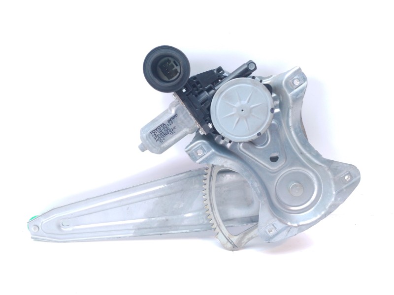 Recambio de elevalunas trasero derecho para toyota auris 1.4 turbodiesel cat referencia OEM IAM 857200D120  