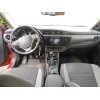 toyota auris del año 2015