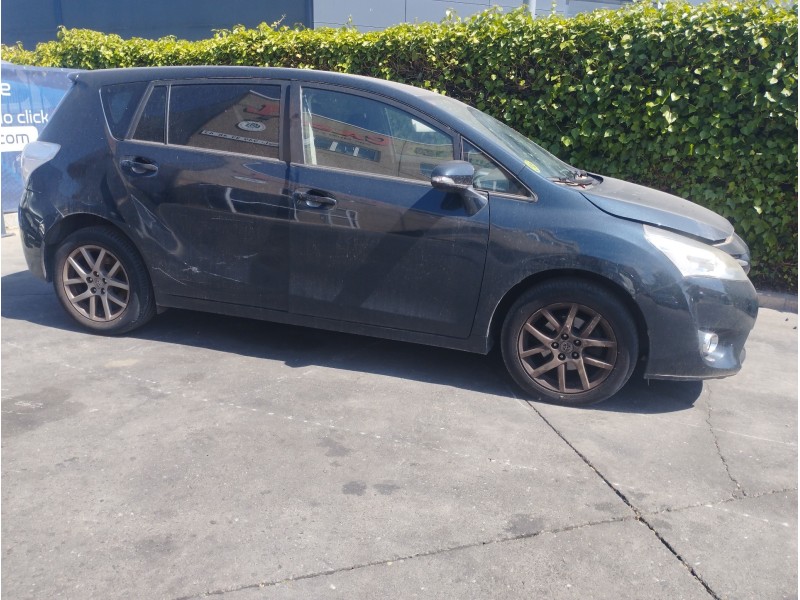 TOYOTA VERSO