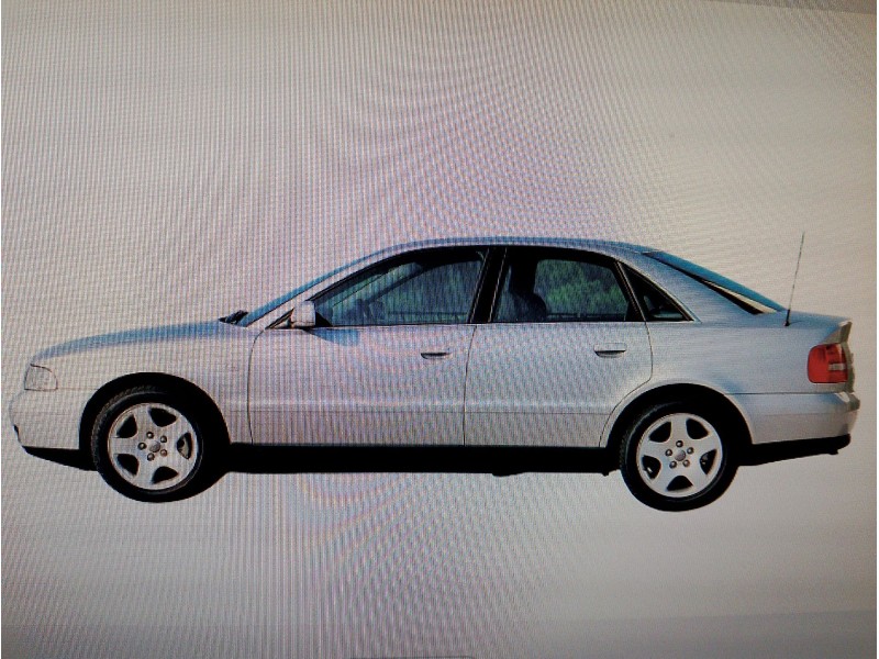AUDI A4 BERLINA (B5)