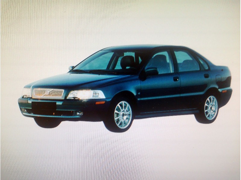 VOLVO S40 BERLINA