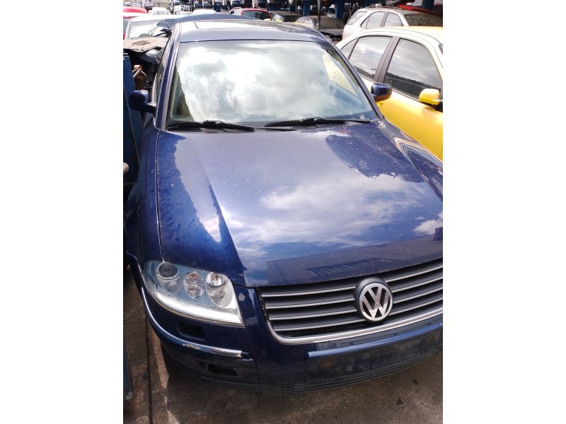 VOLKSWAGEN PASSAT BERLINA (3B3)
