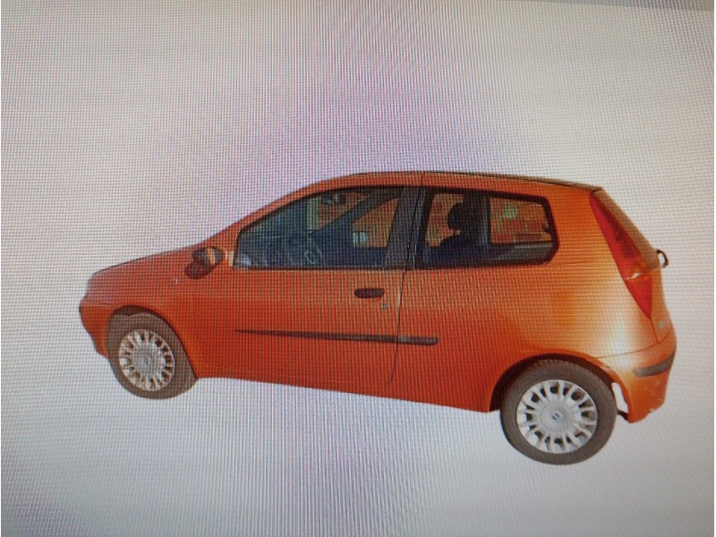 FIAT PUNTO BERLINA (188)