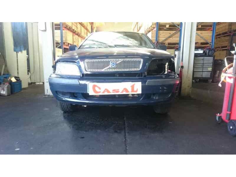 VOLVO S40 BERLINA