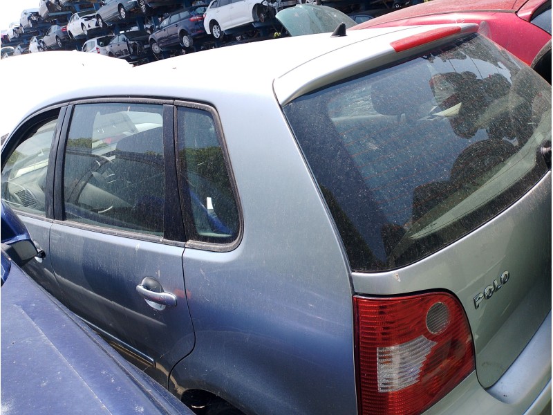 VOLKSWAGEN POLO (9N1)