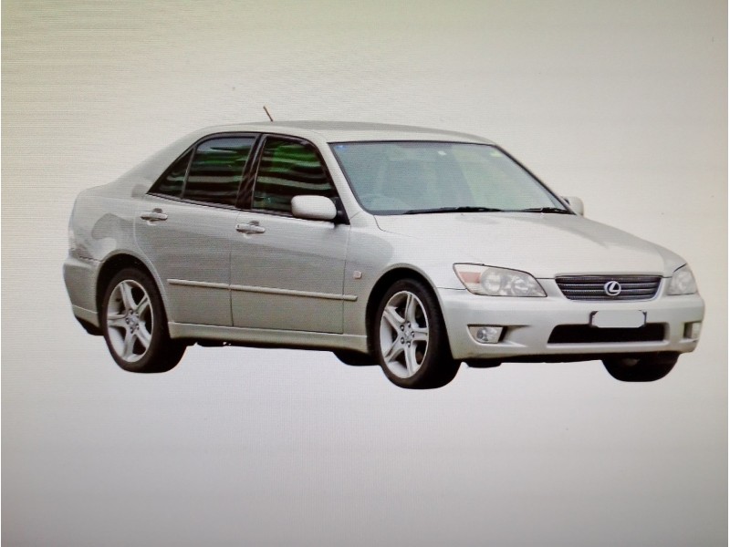 LEXUS IS200 (GXE10)