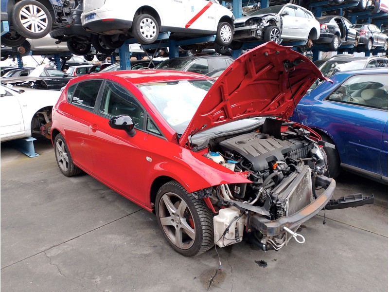 SEAT LEON (1P1)