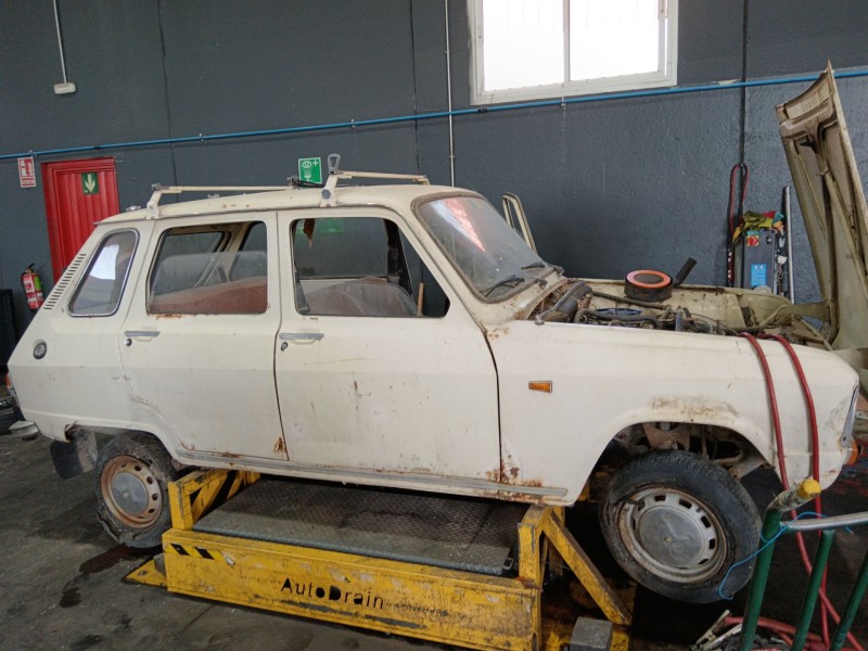 renault 6 (118_) del año 1974