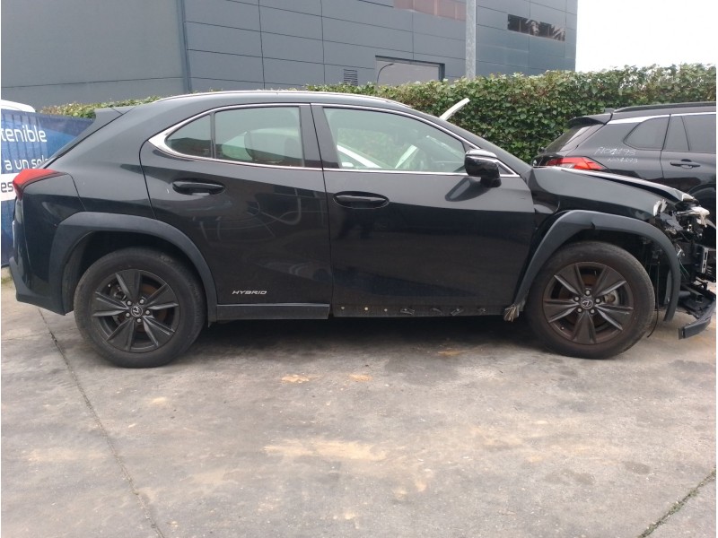 LEXUS UX (ZA10)