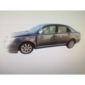 TOYOTA AVENSIS BERLINA (T25) de desguace