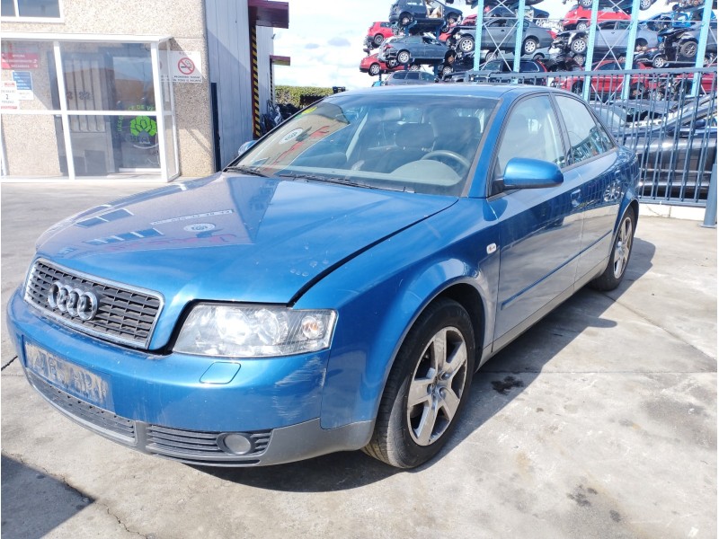 AUDI A4 BERLINA (8E)