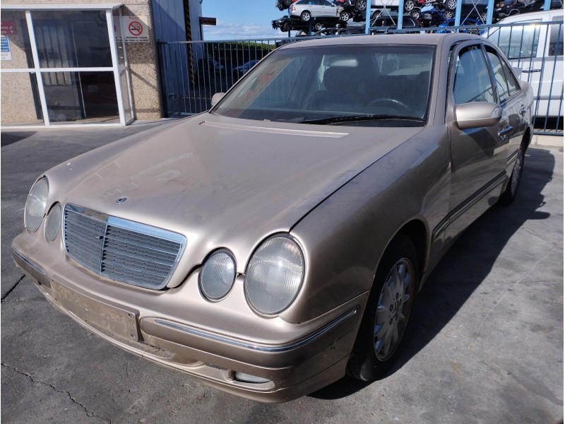 MERCEDES-BENZ CLASE E (W210) BERLINA DIESEL