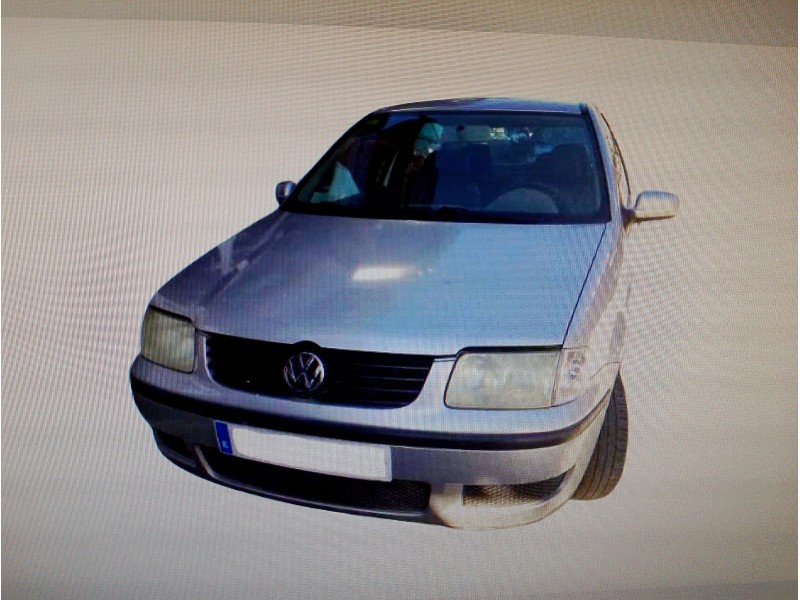 VOLKSWAGEN POLO BERLINA (6N2)
