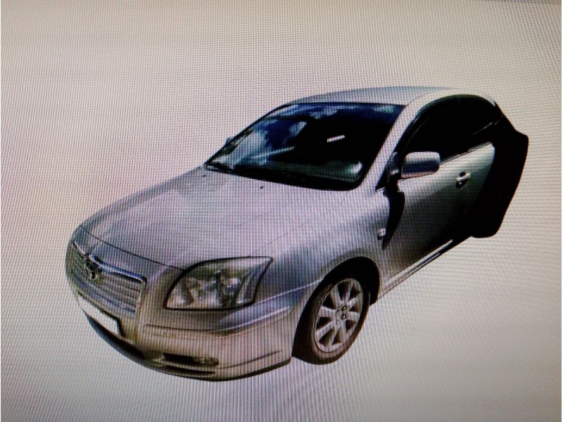 TOYOTA AVENSIS BERLINA (T 22)