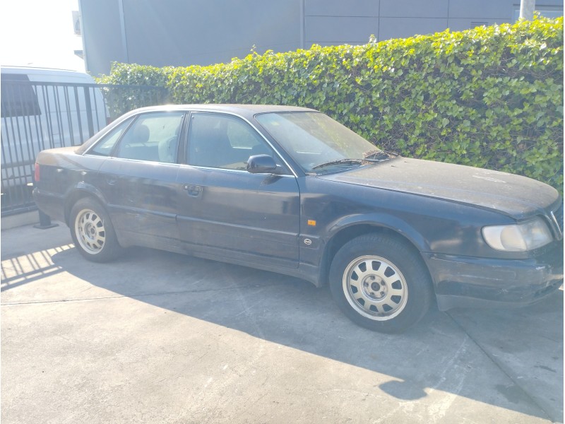 AUDI A6 AVANT (C4)