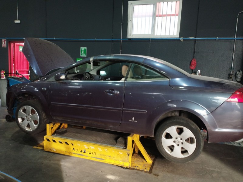 ford focus ii descapotable del año 2007