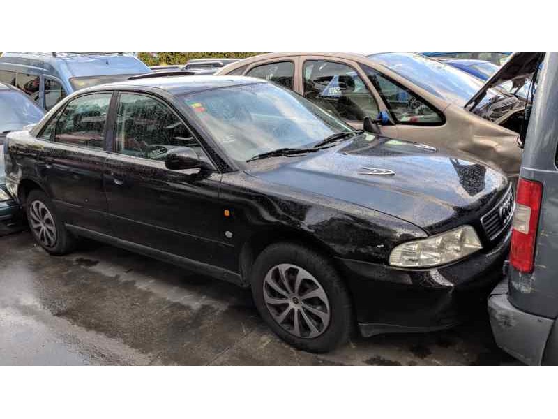 AUDI A4 BERLINA (B5)
