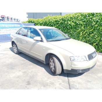 AUDI A4 BERLINA (8E)