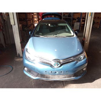 TOYOTA AURIS TOURING SPORTS (E18)