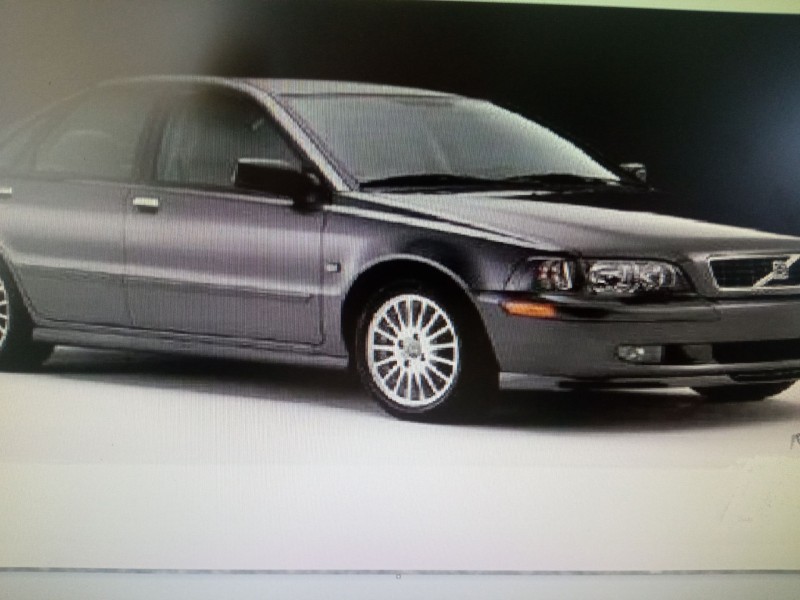 VOLVO S40 BERLINA