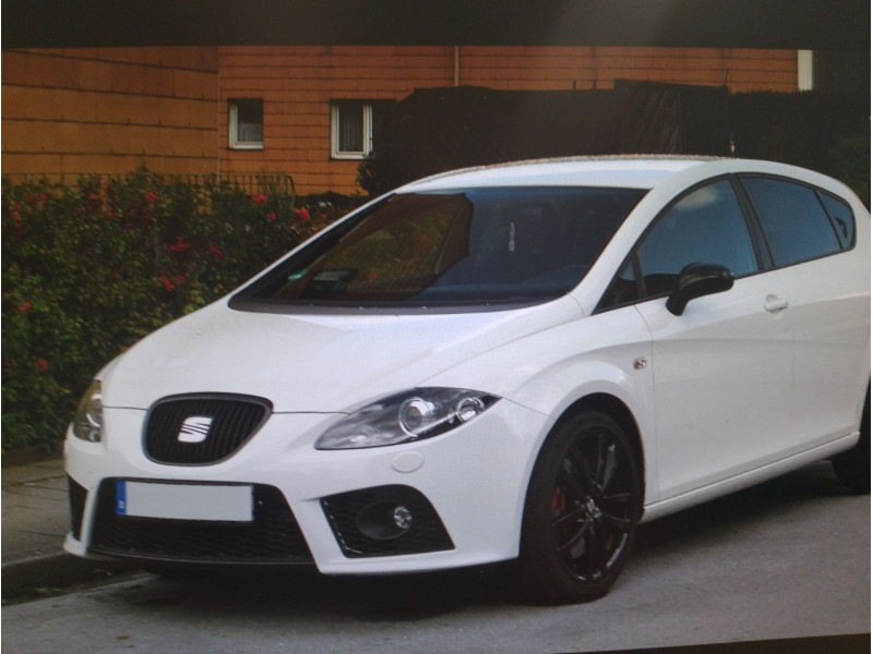 SEAT LEON (1P1)